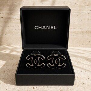 CHANEL Classic Parisian Earrings Style 38 | New with Box